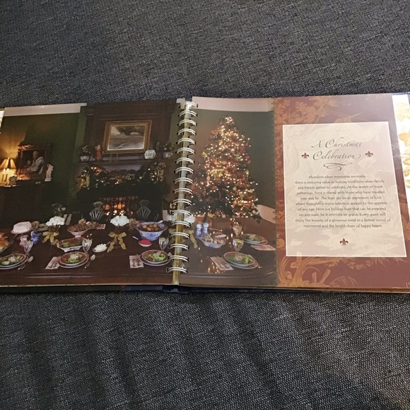 The Gathering of Friends Volume One Hard Cover - Picture 13 of 14